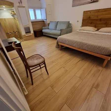 Bed & Breakfast Novecento Italiano 2*